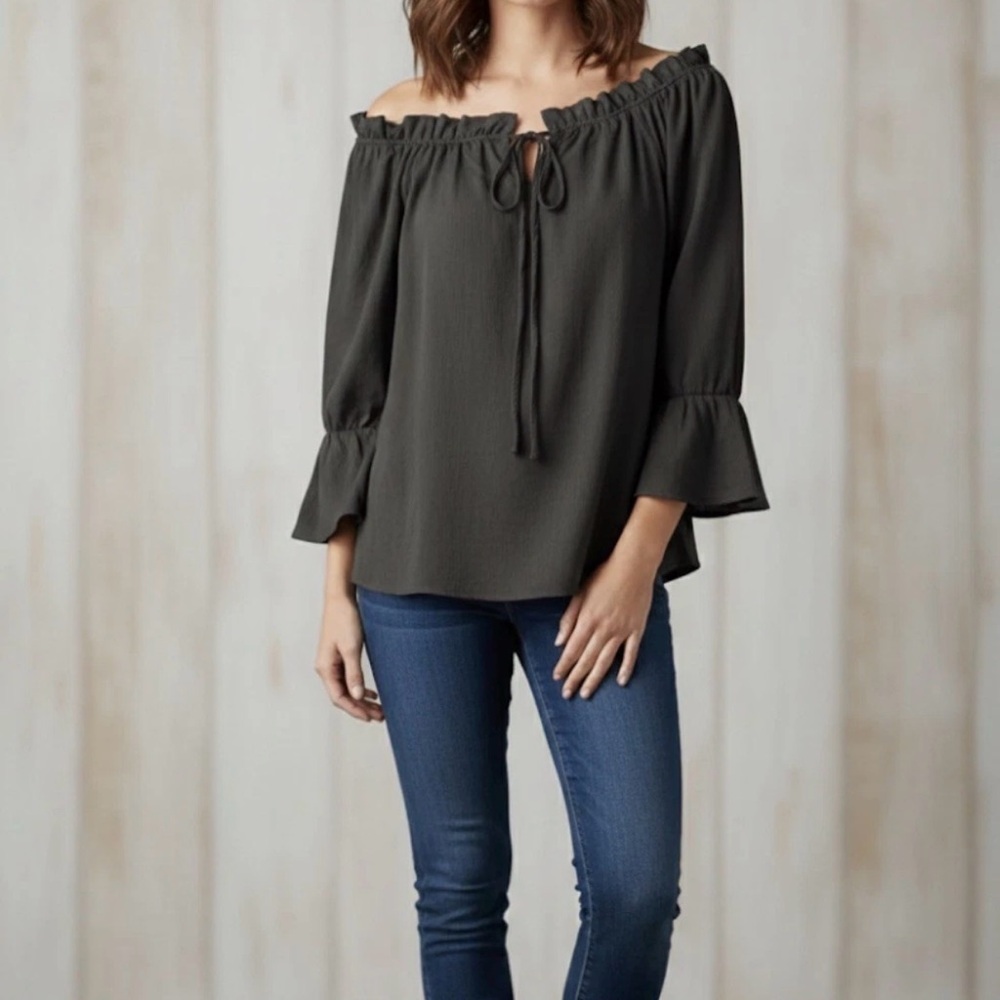 ‼️SOLD‼️ 151. NWOT! Cotton Bleu Black Bell Sleeve Top Tie Closure At Neck Sz S